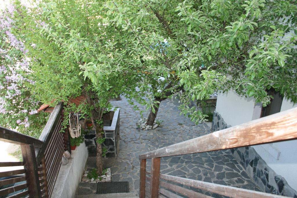 Guest House Kamenik Iagodina Exterior foto